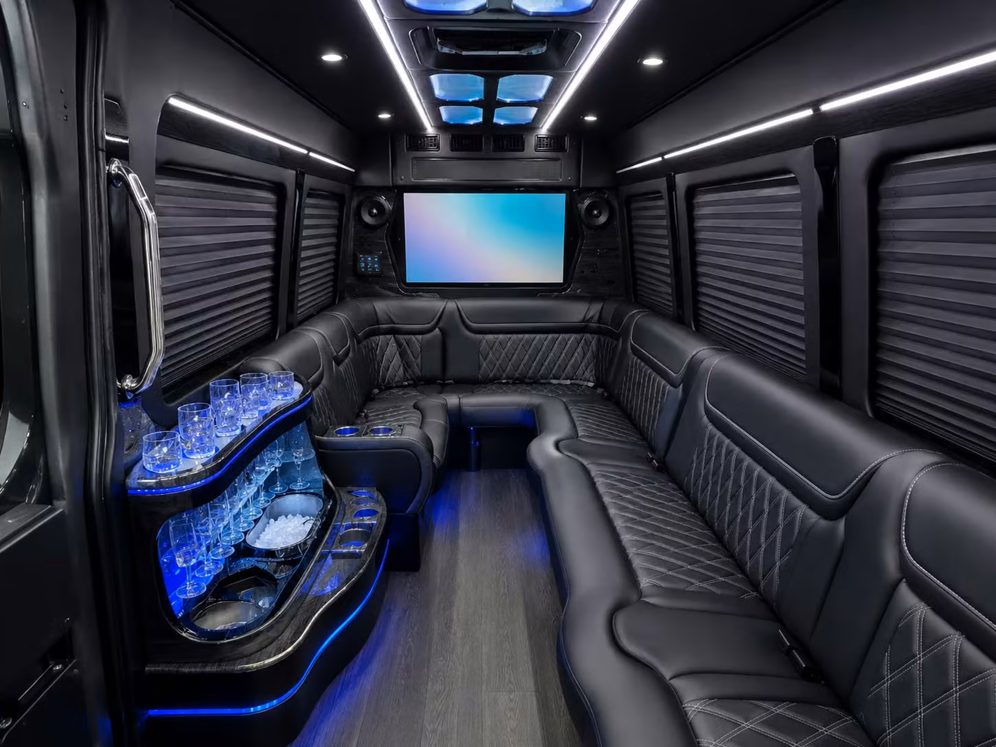 whatever your field trip destination there s a bus in the network ready for your mesquite group
